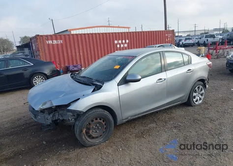 2010 Mazda Mazda3 I Sport из США, поврежденный, VIN JM1BL1SF2A1205208
